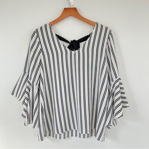 Black and white flowy top